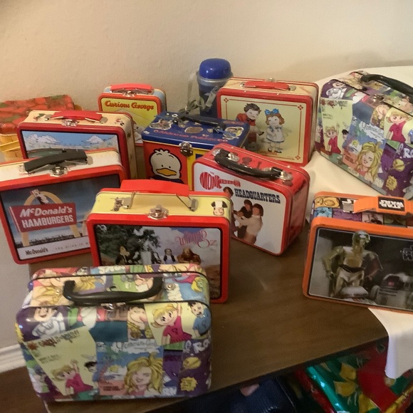 Metal Lunch Boxes - Picture 1 of 7
